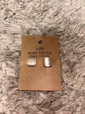 Mark Ashton White Zigzag Square Stud Earrings